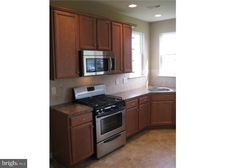 5 Concord Boulevard Sicklerville, NJ 08081 - Photo 8 of 20 Kitchen