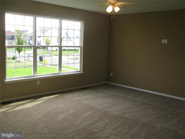 5 Concord Boulevard Sicklerville, NJ 08081 - Photo 10 of 20 Family Room