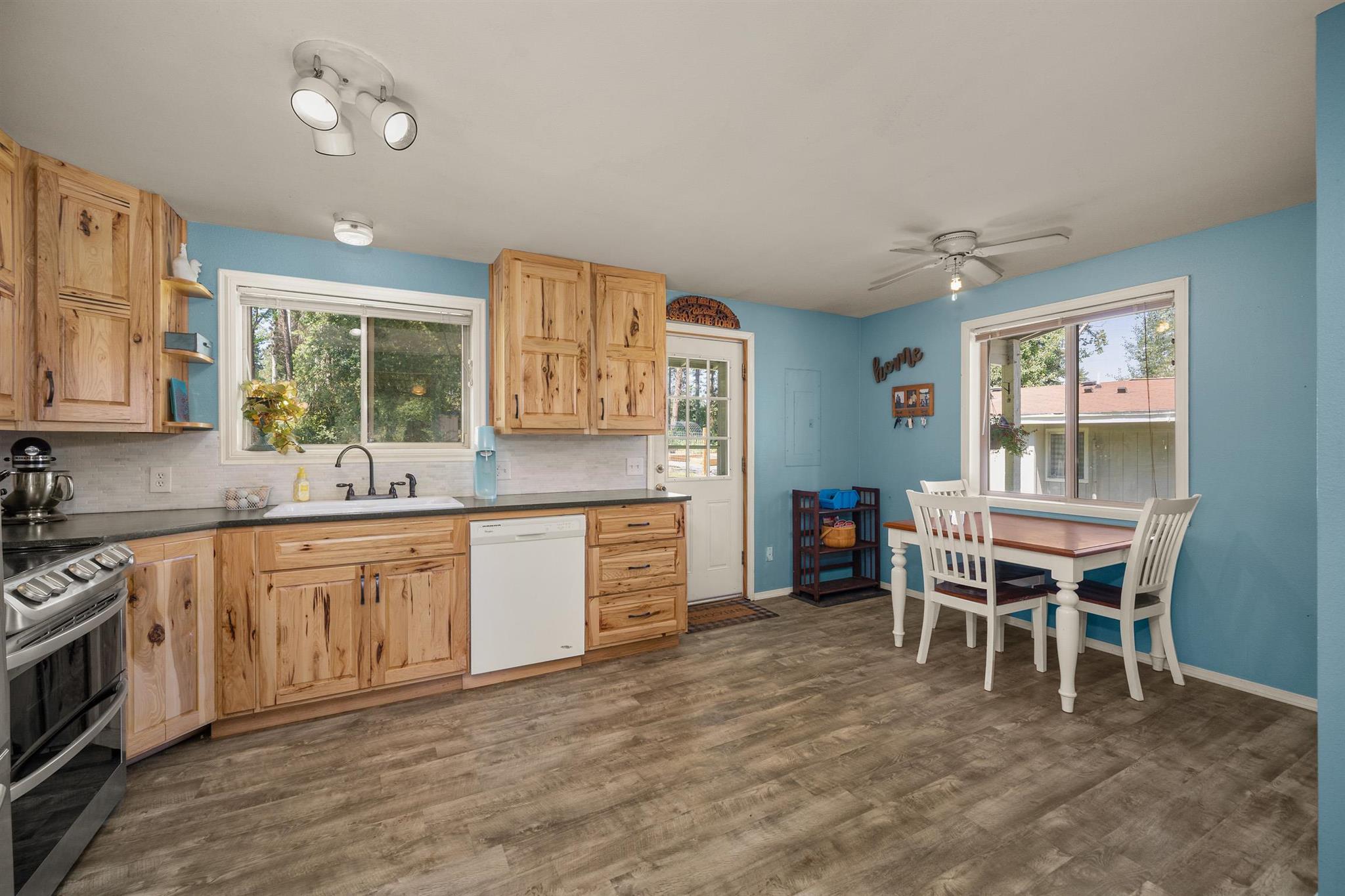 4973 Mason Road Clayton, WA 99110 - Photo 13 of 50