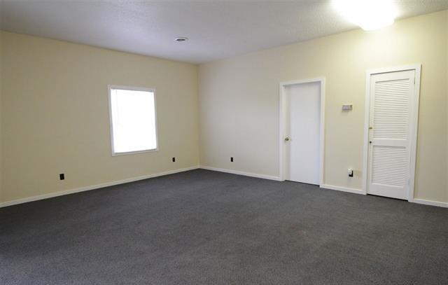54 Jeans Road Fayetteville, TN 37334 - Photo 11 of 30 LEFT GREAT ROOM