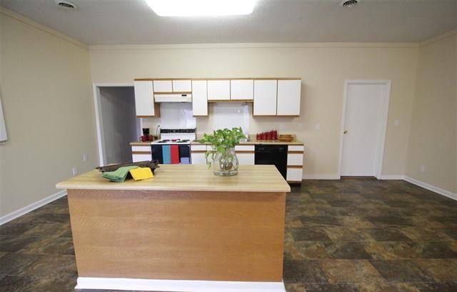 54 Jeans Road Fayetteville, TN 37334 - Photo 15 of 30 RIGHT KITCHEN