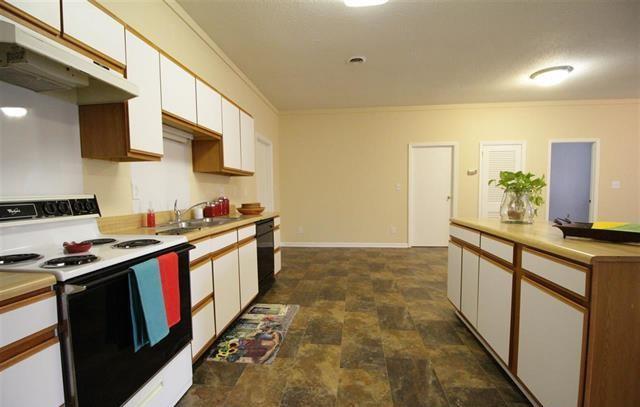 54 Jeans Road Fayetteville, TN 37334 - Photo 16 of 30 RIGHT KITCHEN