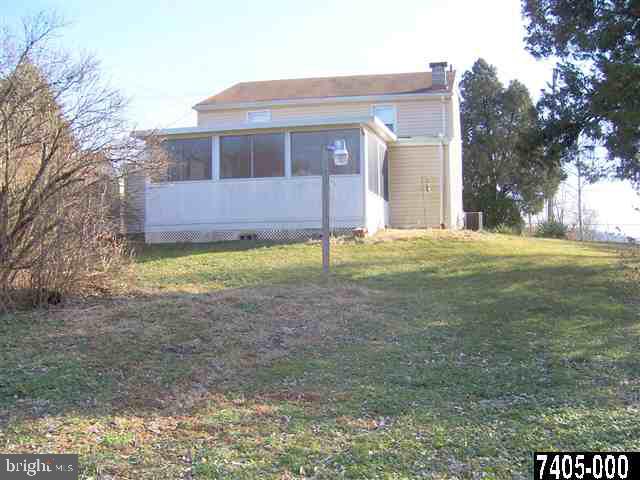 1409 Old Salem Road York, PA 17404 - Photo 3 of 14 Gallery Image 3