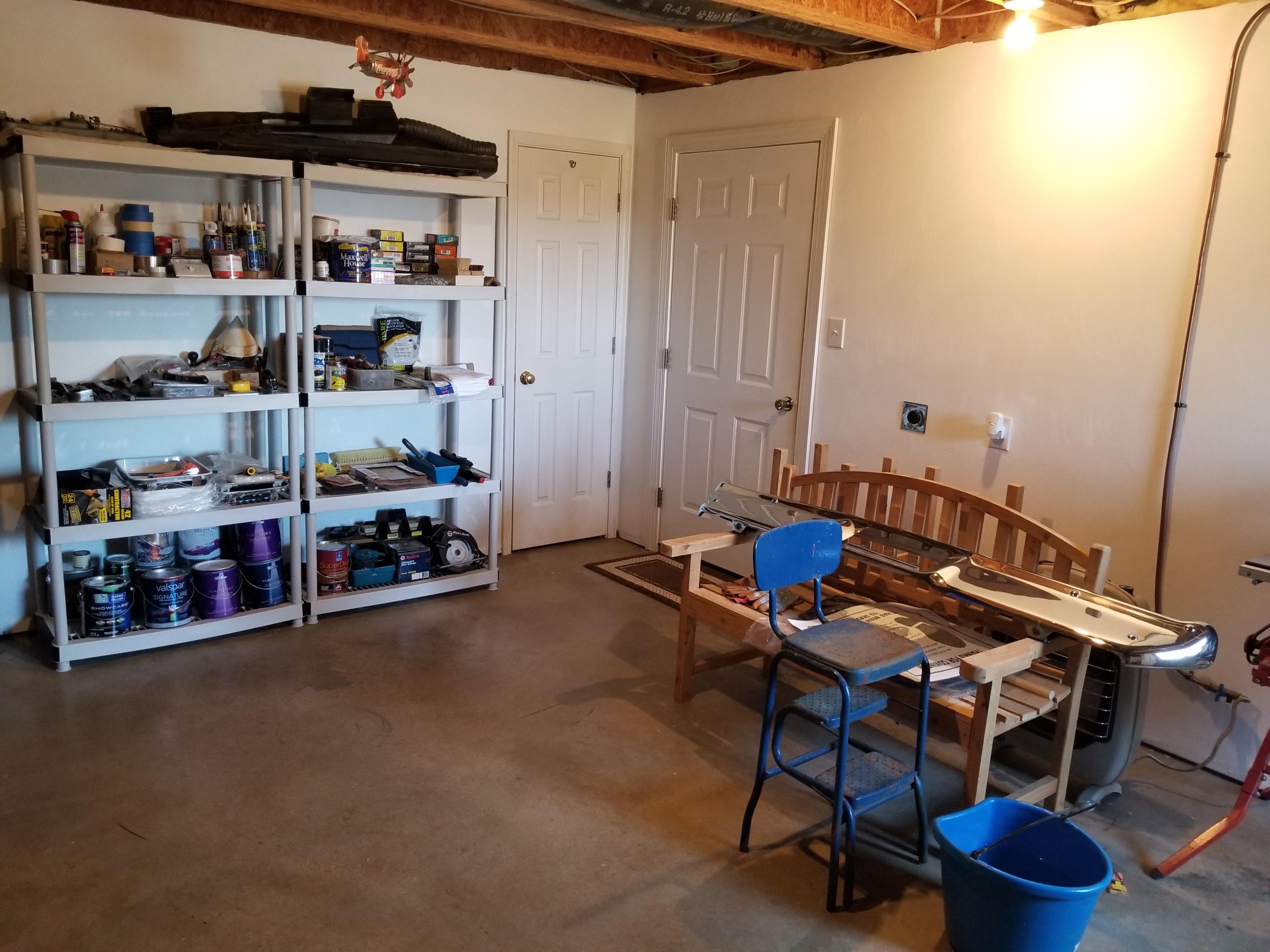3218 Ayers Road Moneta, VA 24121 - Photo 42 of 67 a room with furniture and a book shelf