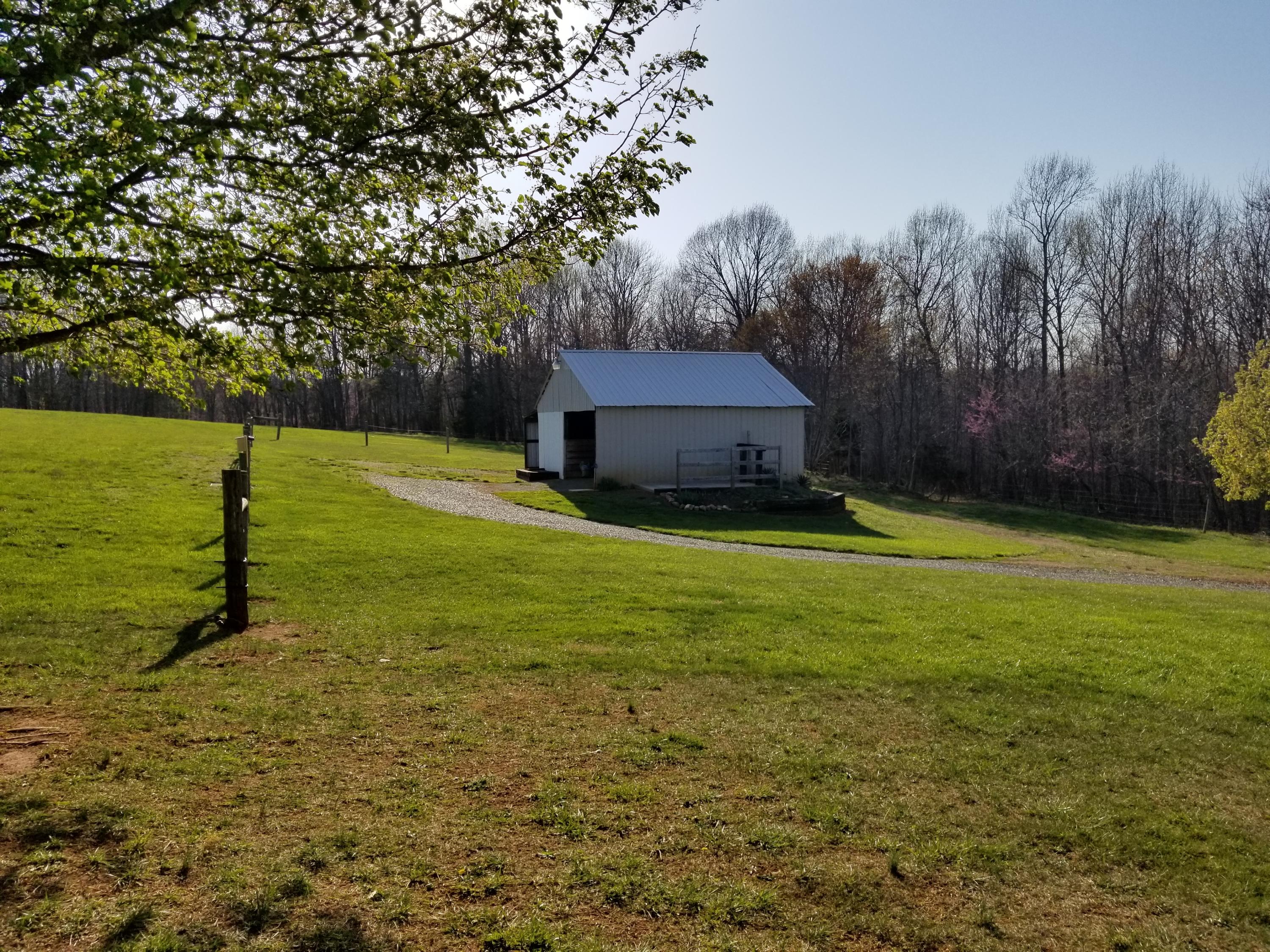 3218 Ayers Road Moneta, VA 24121 - Photo 57 of 67 Barn