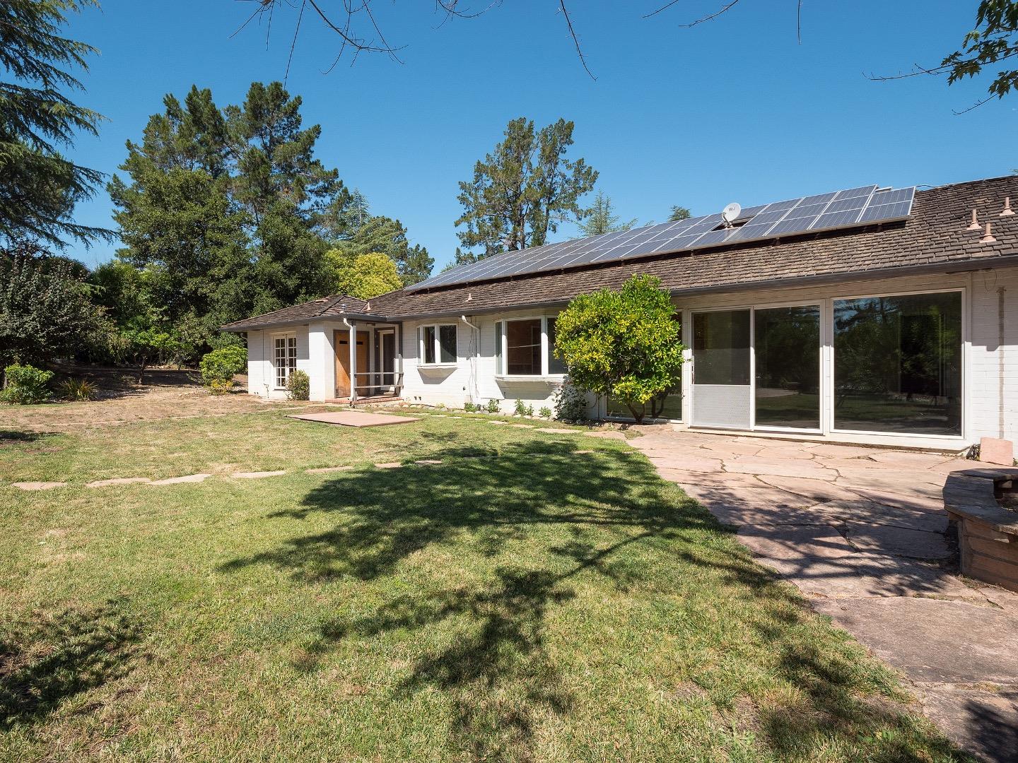 115 Harcross Road Woodside, CA 94062 - Photo 2 of 17 Gallery Image 2