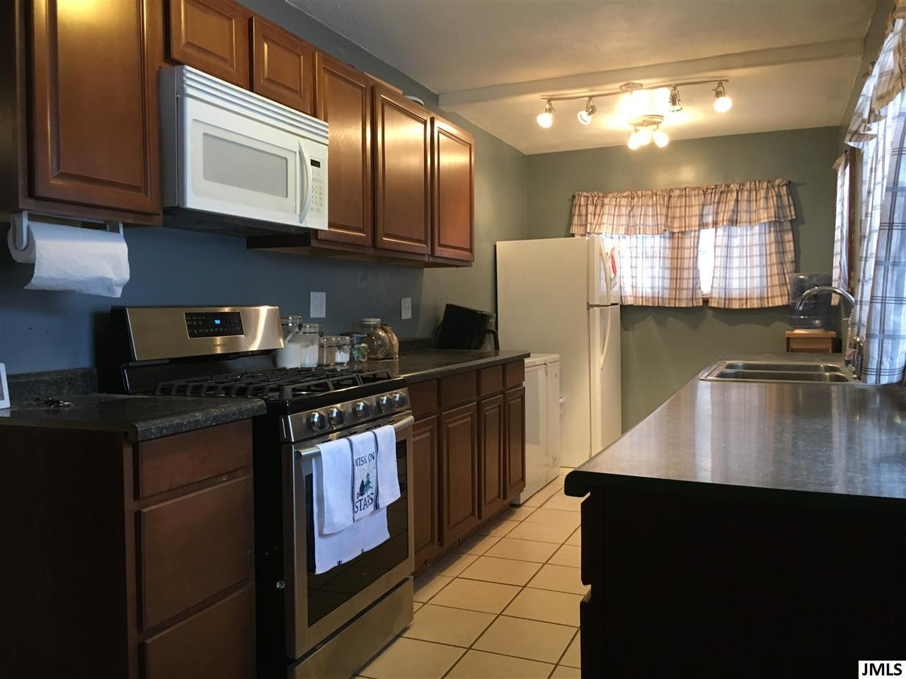 3803 Seymour Road Jackson, MI 49201 - Photo 2 of 32 Photo 2
