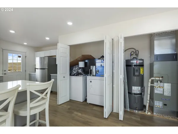 $575,000 | 1602 Centerville Highway, Centerville, WA 98613