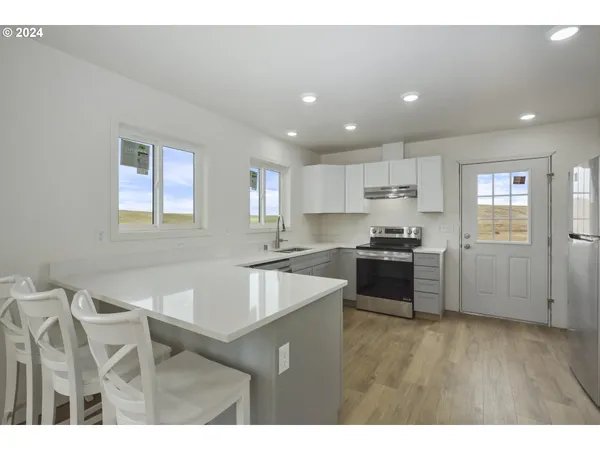 $575,000 | 1602 Centerville Highway, Centerville, WA 98613