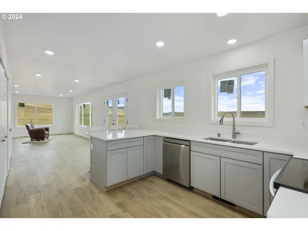 $575,000 | 1602 Centerville Highway, Centerville, WA 98613