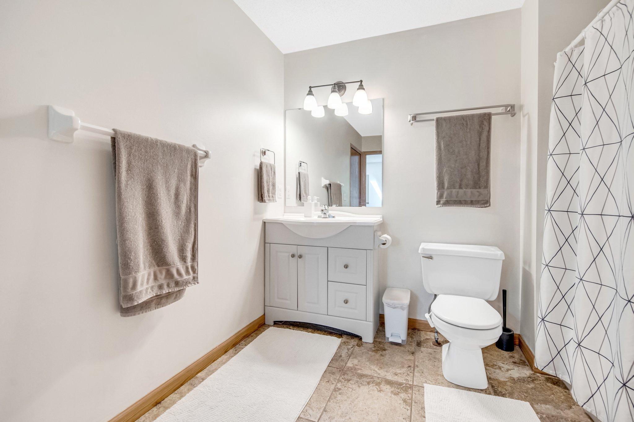 8417 Cortland Road Eden Prairie, MN 55344 - Photo 16 of 26 Gallery Image 16
