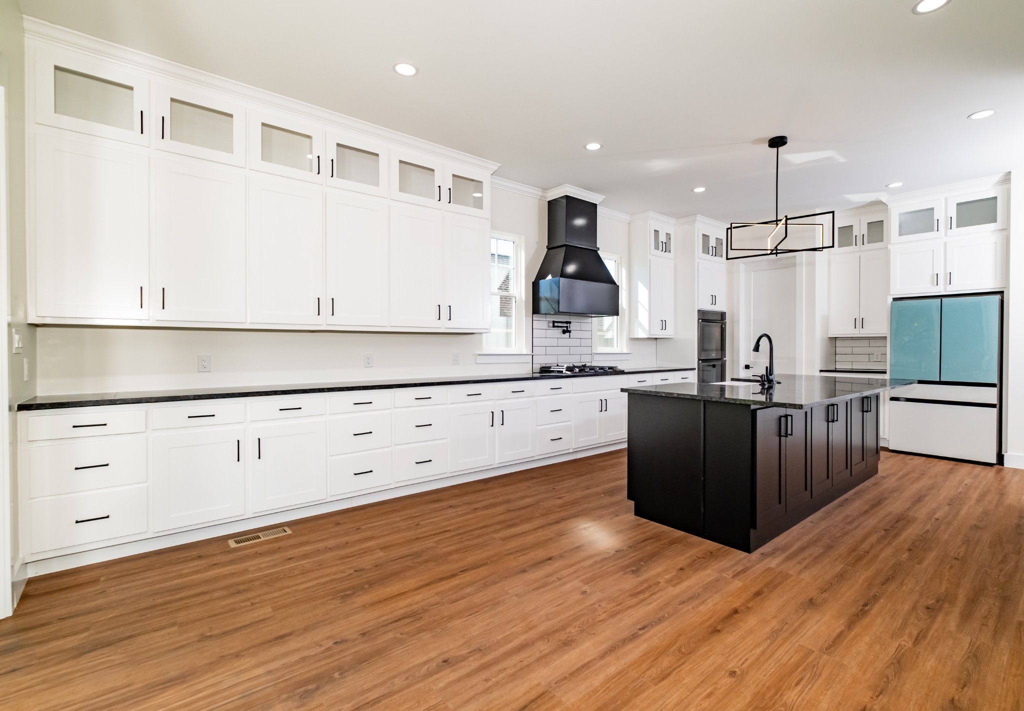 347 Campfire Court Winchester, TN 37398 - Photo 17 of 87