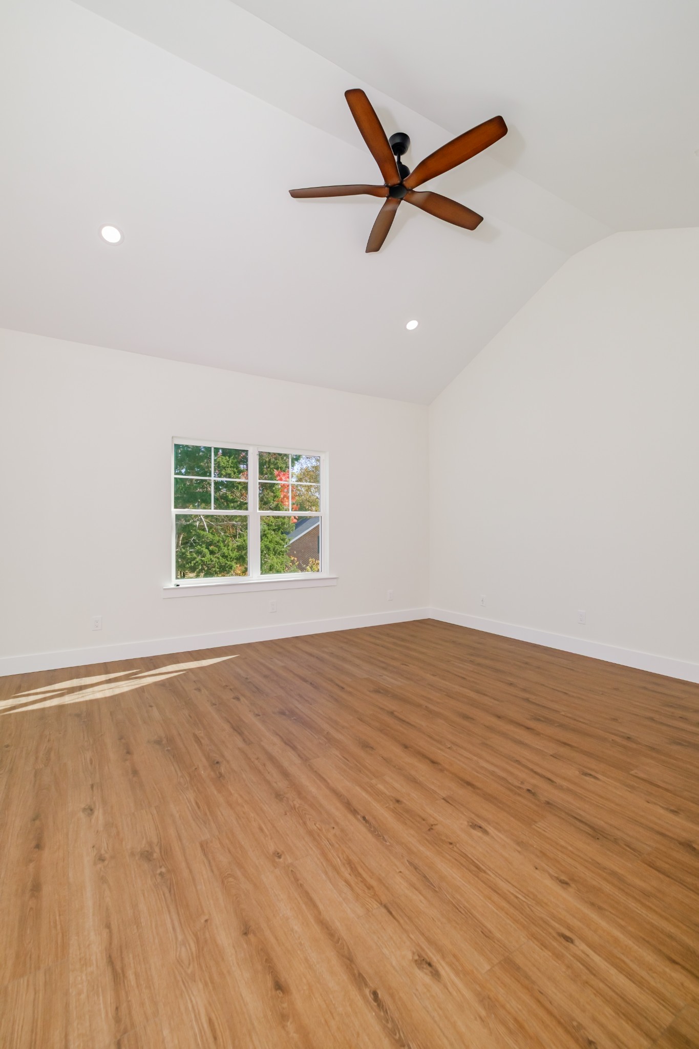 347 Campfire Court Winchester, TN 37398 - Photo 40 of 87