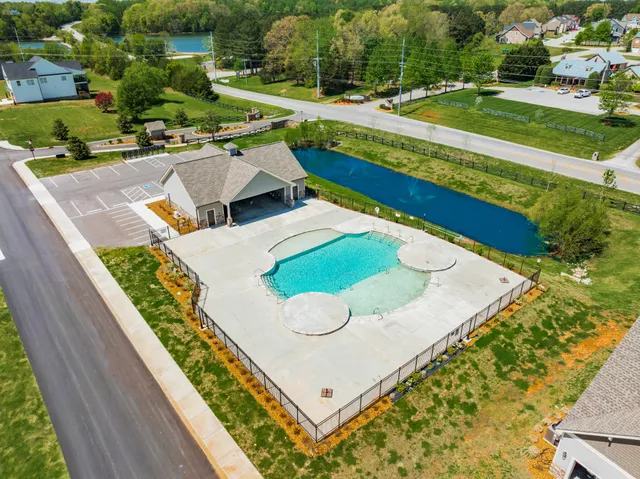 $815,999 | 347 Campfire Court, Winchester, TN 37398