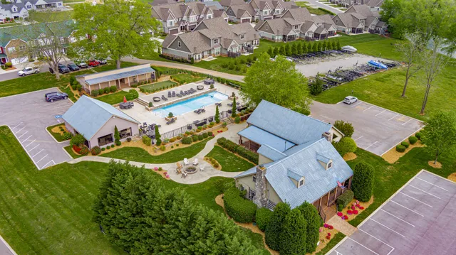 $815,999 | 347 Campfire Court, Winchester, TN 37398