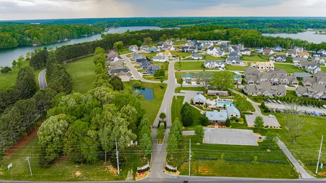 $815,999 | 347 Campfire Court, Winchester, TN 37398