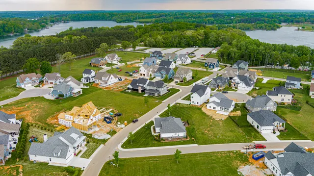 $815,999 | 347 Campfire Court, Winchester, TN 37398