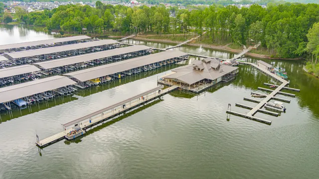 $815,999 | 347 Campfire Court, Winchester, TN 37398