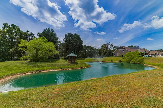 $815,999 | 347 Campfire Court, Winchester, TN 37398