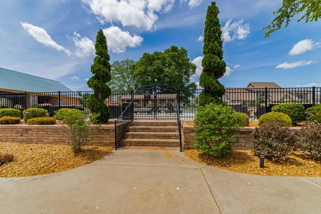 $815,999 | 347 Campfire Court, Winchester, TN 37398