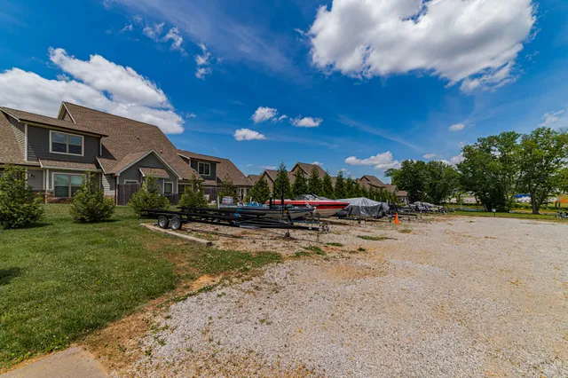 $815,999 | 347 Campfire Court, Winchester, TN 37398