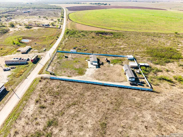 $215,000 | 664 County Road 483, Nixon, TX 78140
