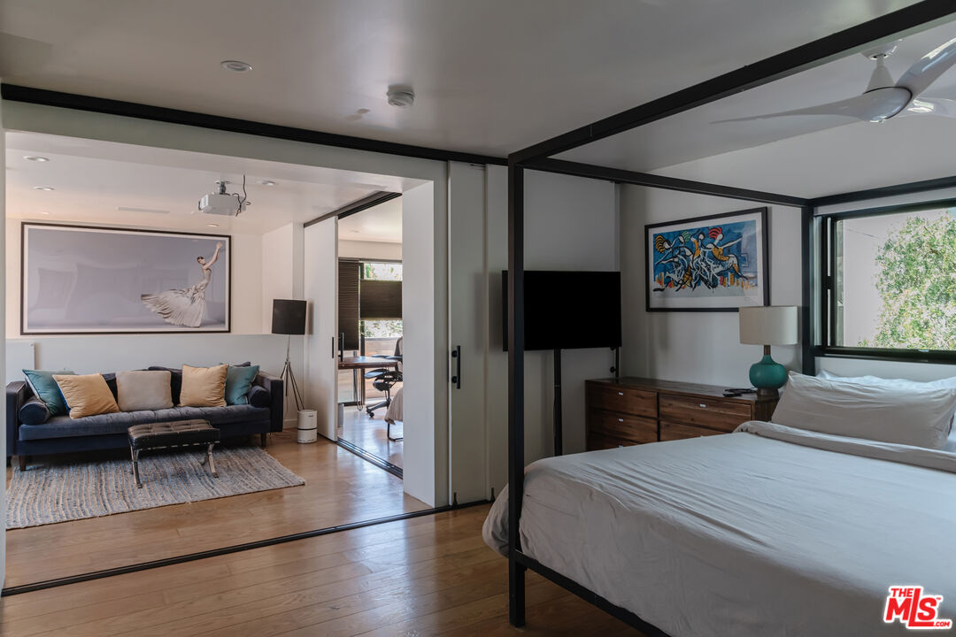 1001 Main Street Venice, CA 90291 - Photo 15 of 65