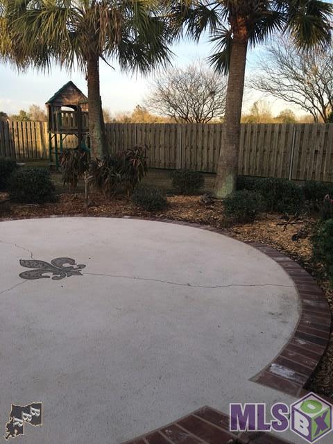 216 Lake View Drive Raceland, LA 70394 - Photo 5 of 15 Gallery Image 5