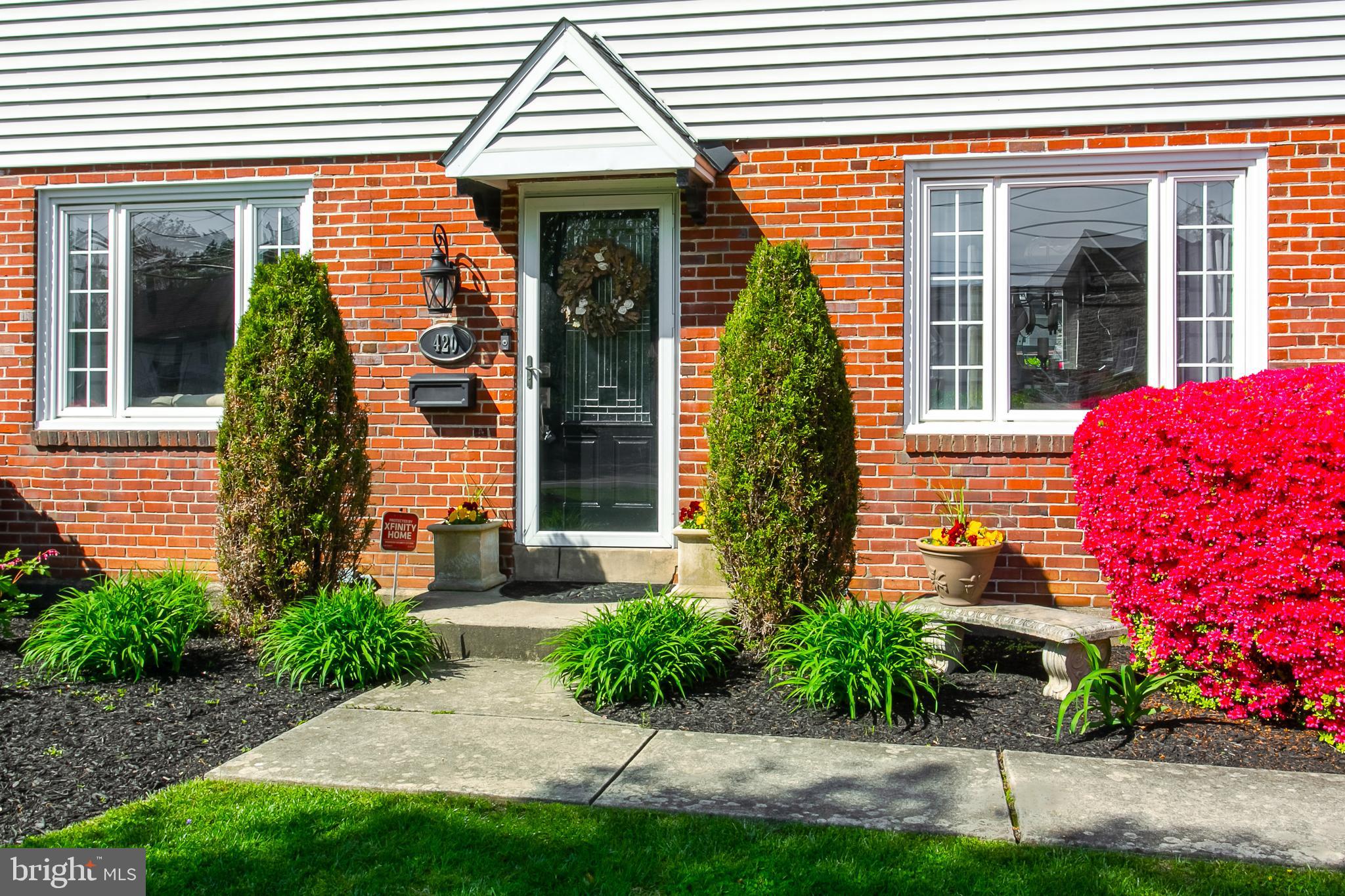 420 Earlington Road Havertown, PA 19083 - Photo 3 of 28