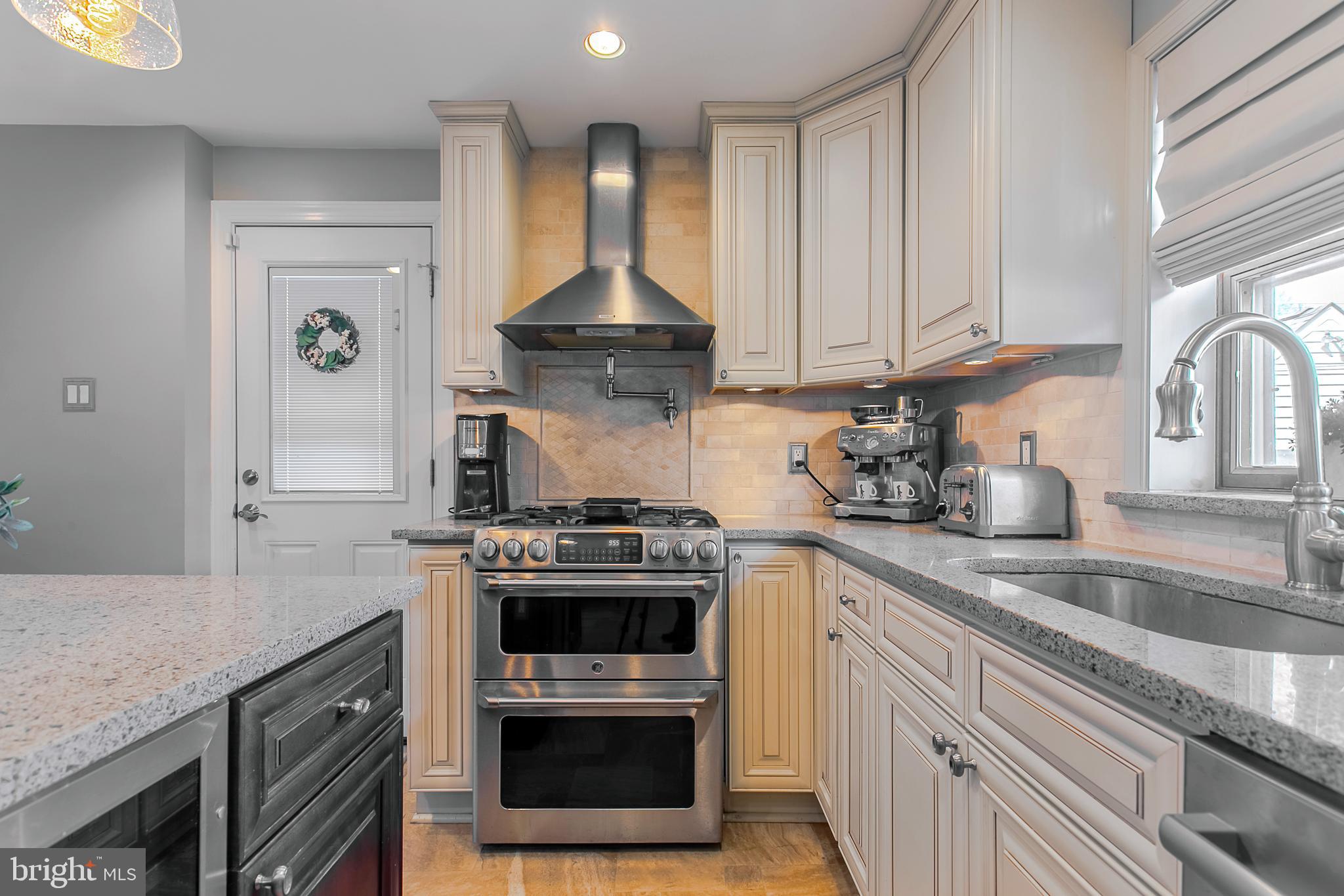 420 Earlington Road Havertown, PA 19083 - Photo 10 of 28