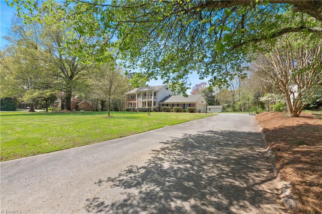 1419 Heathcliff Road High Point, NC 27262 - Photo 2 of 46 Gallery Image 2