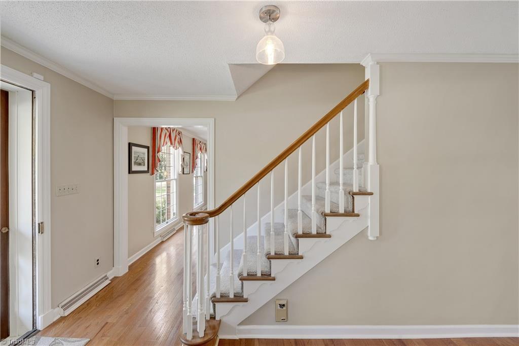 1419 Heathcliff Road High Point, NC 27262 - Photo 5 of 46 Gallery Image 5