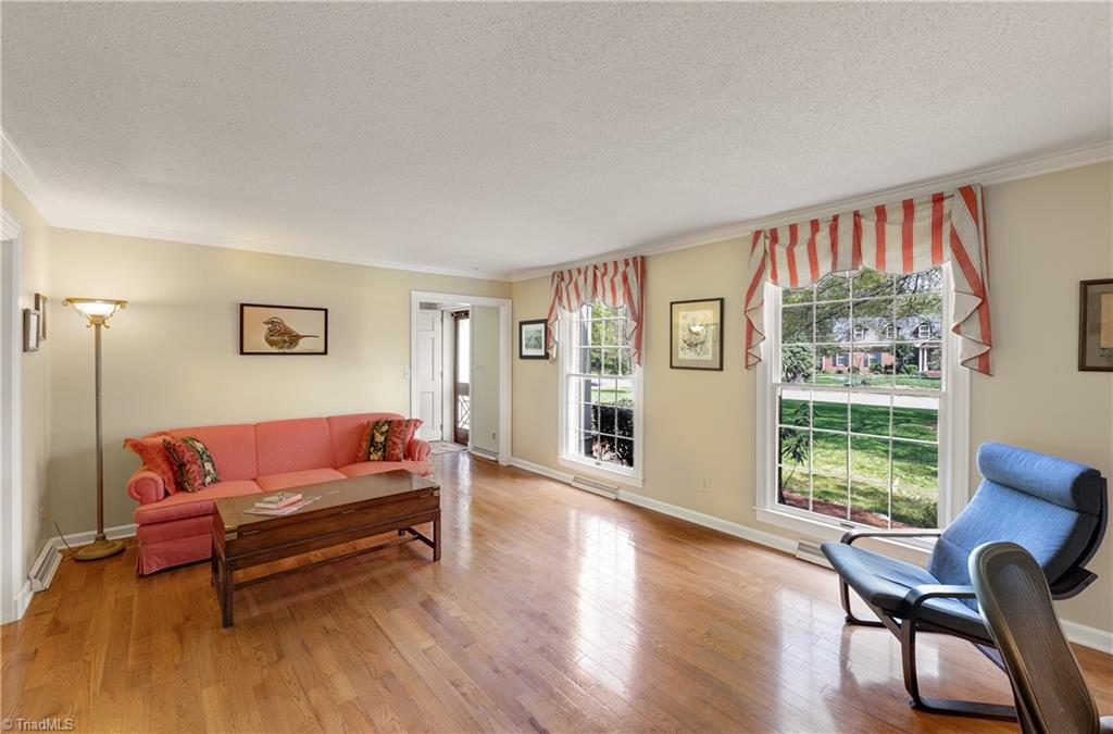 1419 Heathcliff Road High Point, NC 27262 - Photo 6 of 46 Gallery Image 6