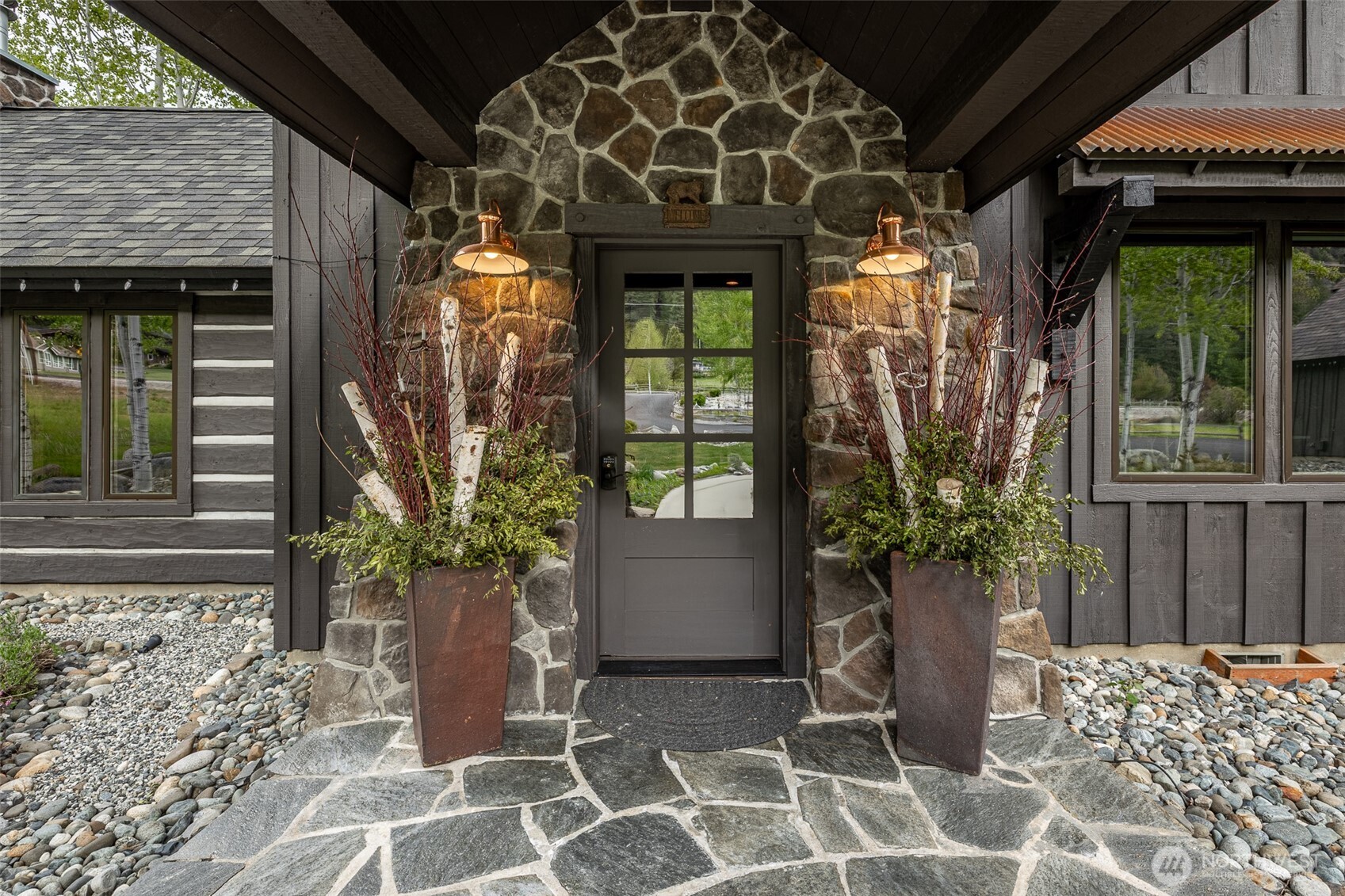 8105 Icicle Road Leavenworth, WA 98826 - Photo 7 of 40 a house with a outdoor space