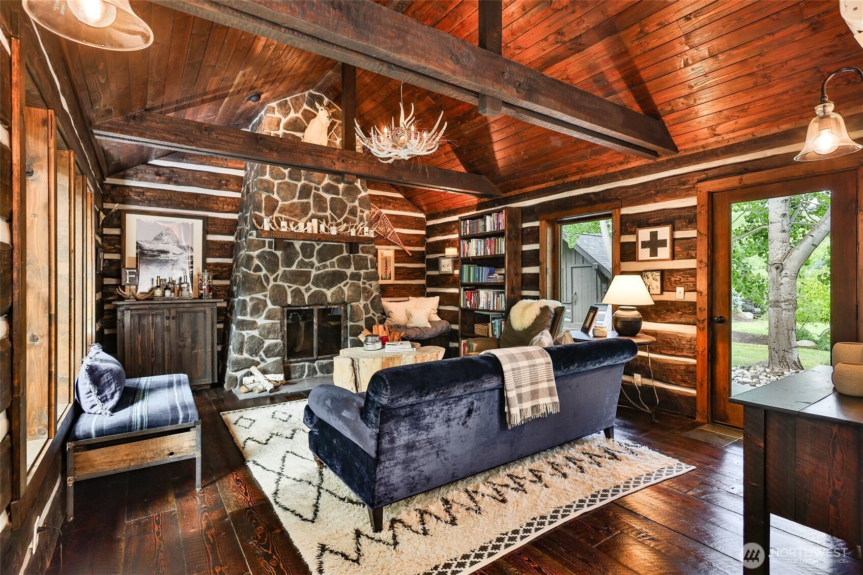 8105 Icicle Road Leavenworth, WA 98826 - Photo 9 of 40 a outdoor living space with furniture