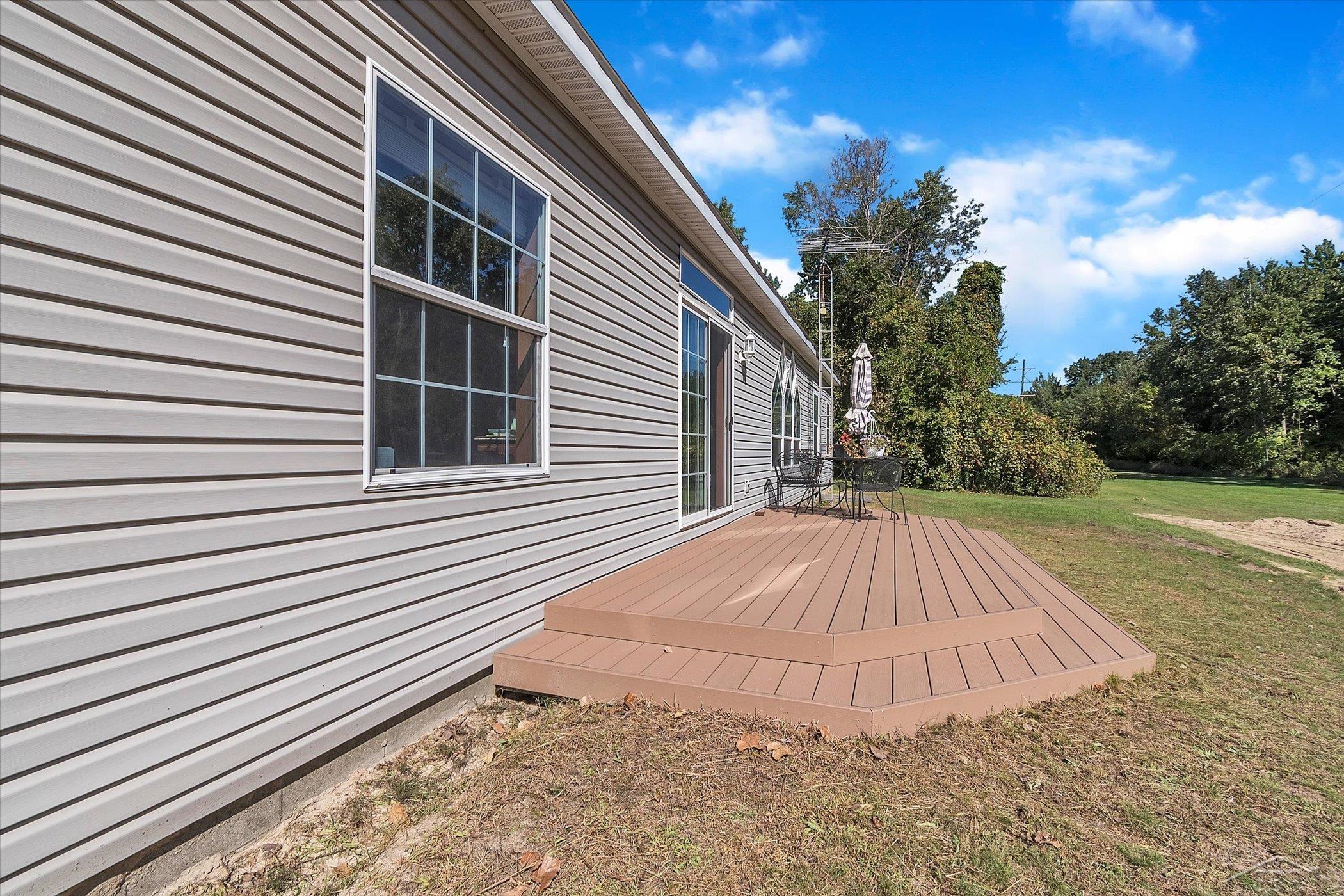 4758 North Meridian Road Hope, MI 48628 - Photo 37 of 65 50091232-36.JPG