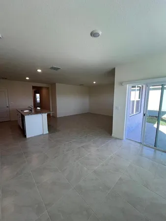 $2,300 | 631 Park Pl Boulevard, Davenport, FL 33837