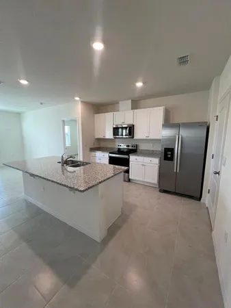 $2,300 | 631 Park Pl Boulevard, Davenport, FL 33837