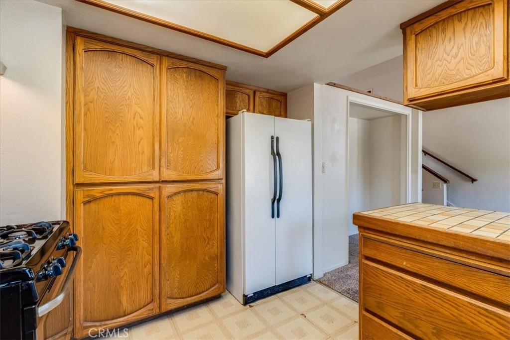 470 Warwick Street Cambria, CA 93428 - Photo 18 of 47 a view of walk in closet with window and a livingroom view