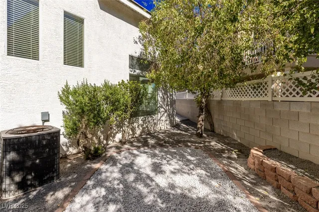 $2,050 | 10382 Cherry Brook Street, Las Vegas, NV 89183