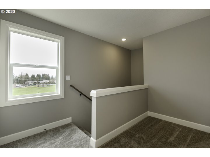 16992 University Avenue Sandy, OR 97055 - Photo 16 of 29
