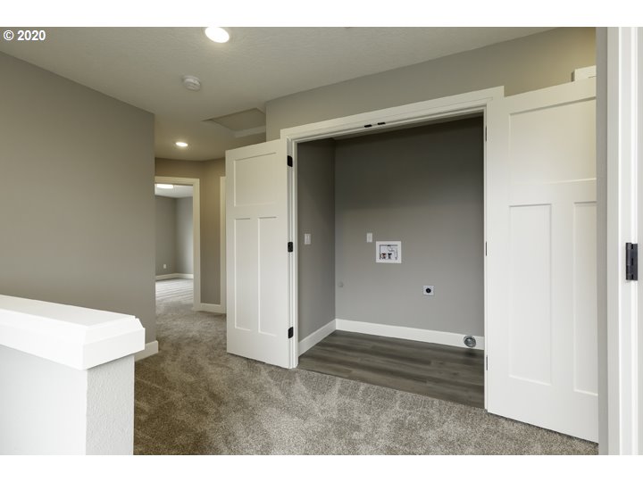 16992 University Avenue Sandy, OR 97055 - Photo 18 of 29