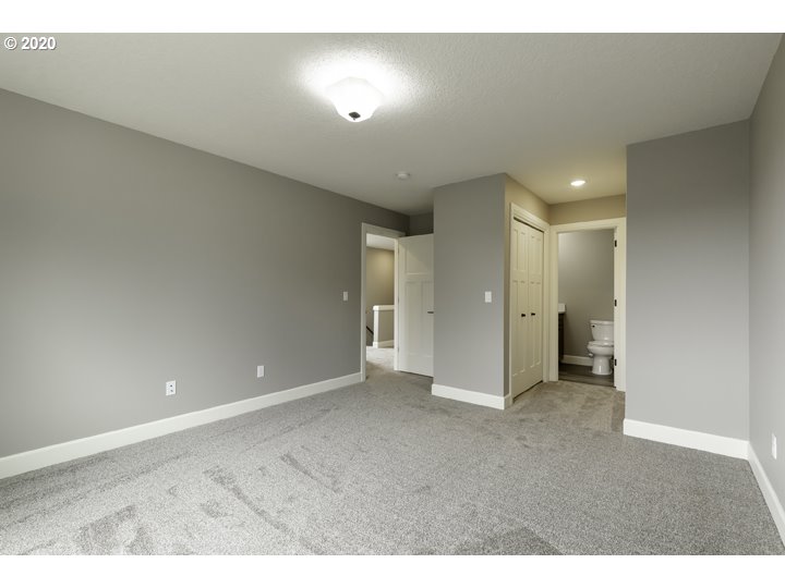 16992 University Avenue Sandy, OR 97055 - Photo 21 of 29
