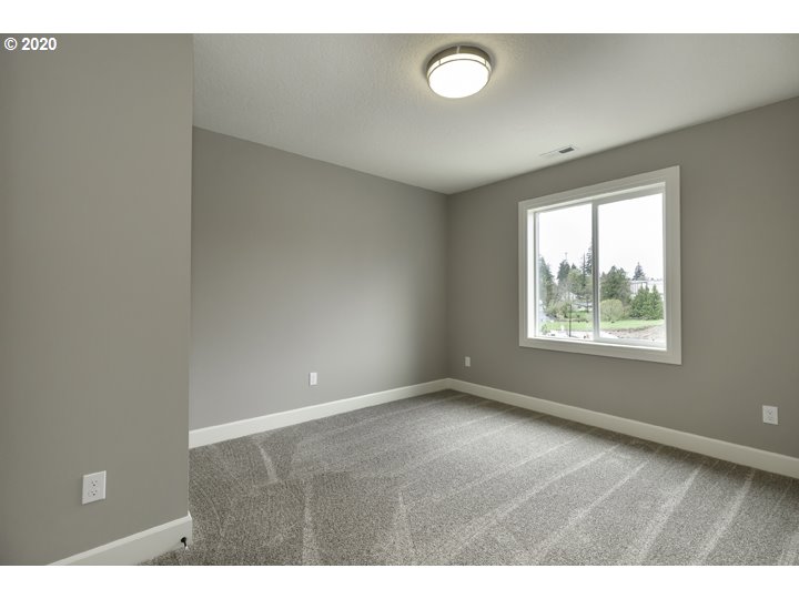 16992 University Avenue Sandy, OR 97055 - Photo 28 of 29