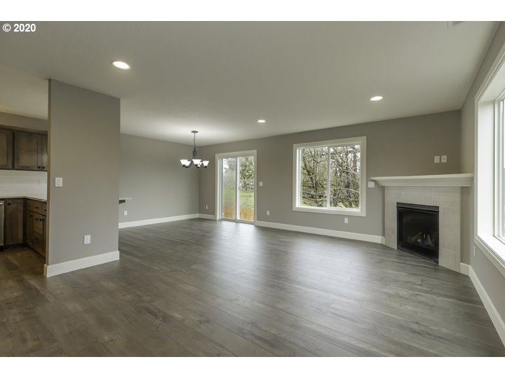 16992 University Avenue Sandy, OR 97055 - Photo 5 of 29