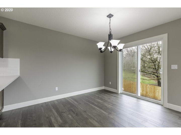 16992 University Avenue Sandy, OR 97055 - Photo 9 of 29