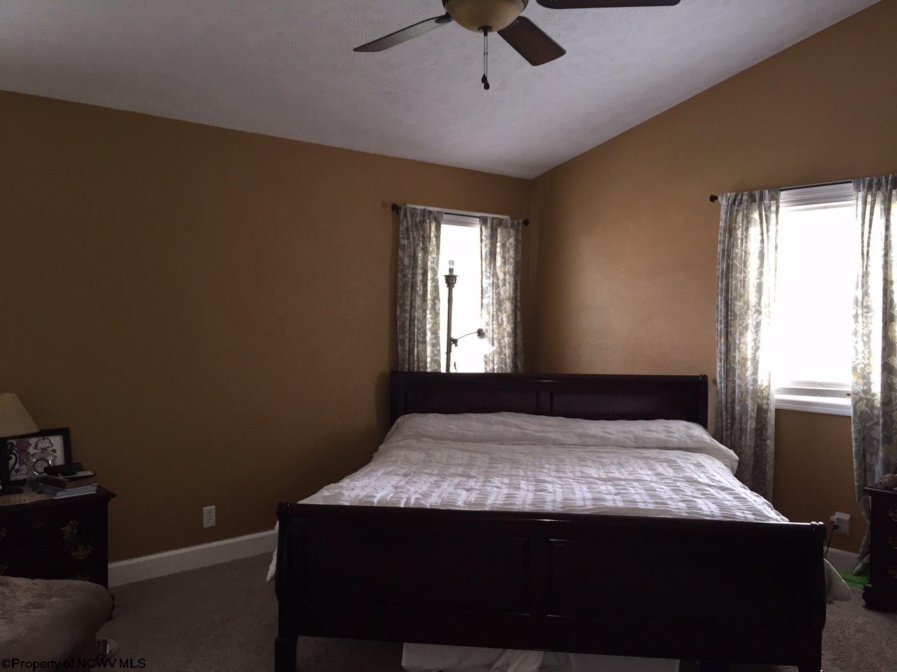1825 Pleasant Valley Road Fairmont, WV 26554 - Photo 7 of 20 Gallery Image 7