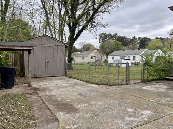 $1,425 | 807 1st Avenue, Tullahoma, TN 37388