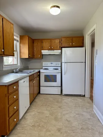 $1,425 | 807 1st Avenue, Tullahoma, TN 37388