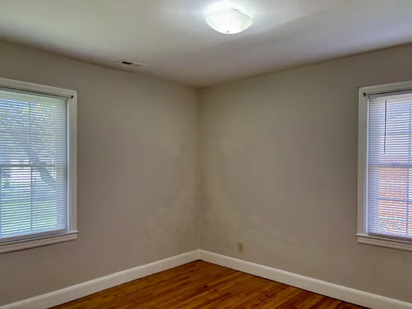 $1,425 | 807 1st Avenue, Tullahoma, TN 37388